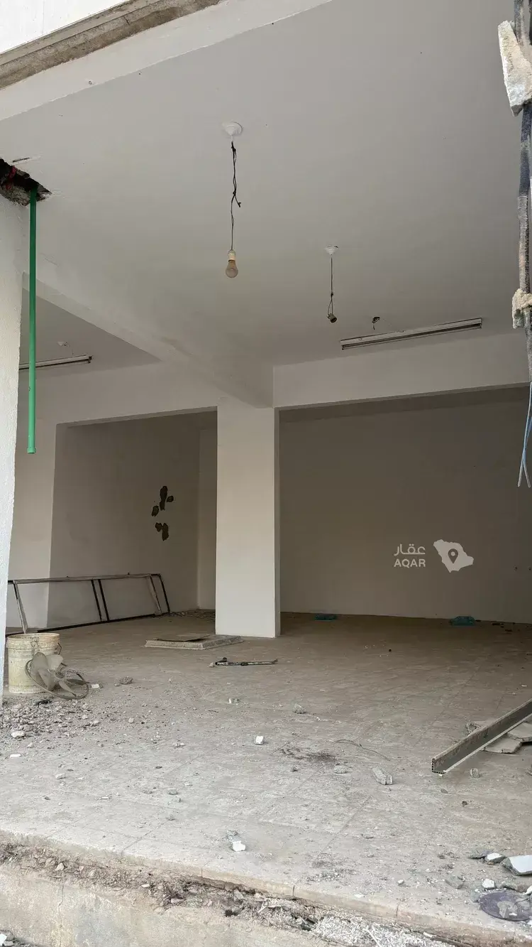 معرض للإيجار في حي العريجاء الأوسط - الرياض