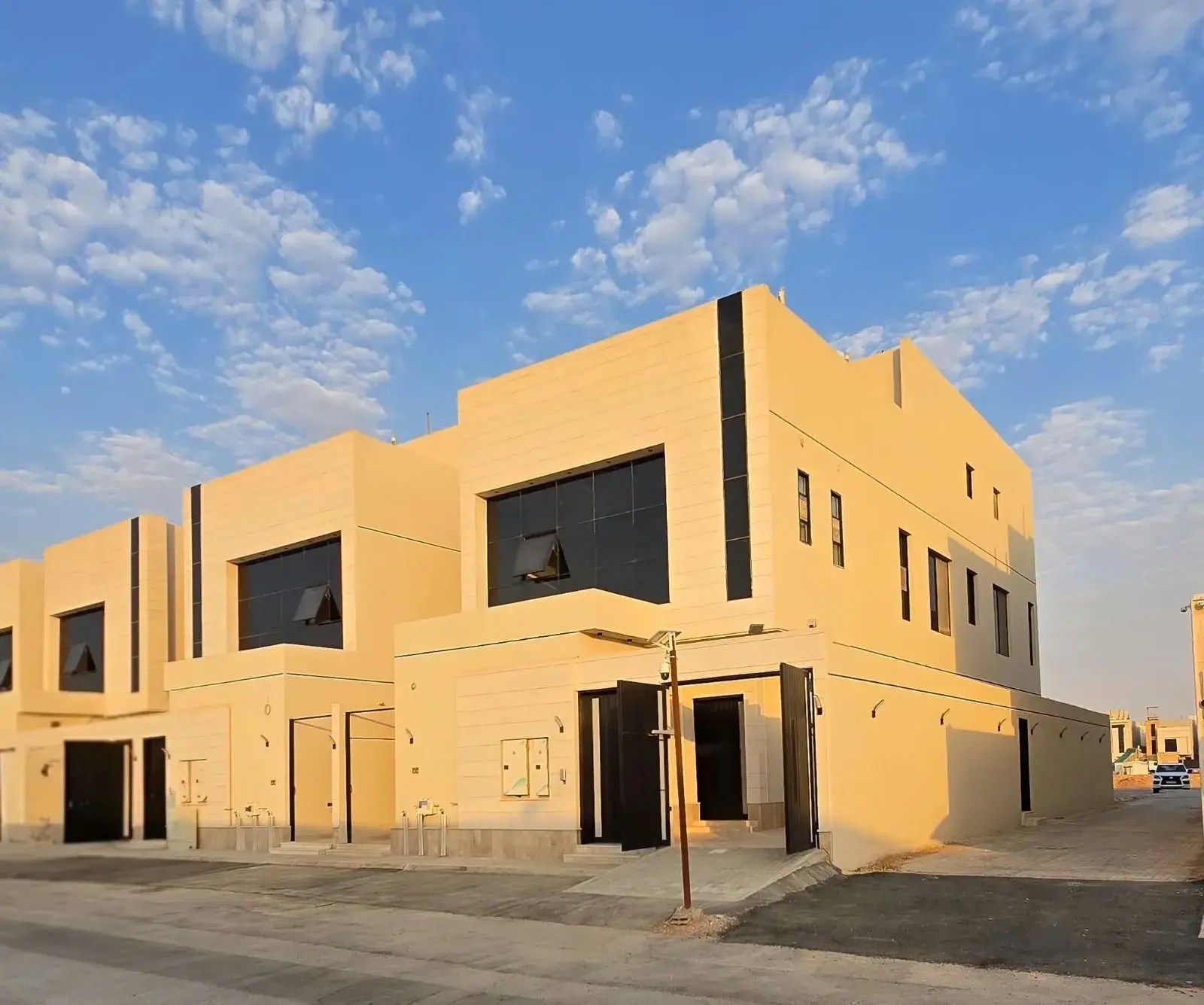 Villa for sale in Al Maizialah