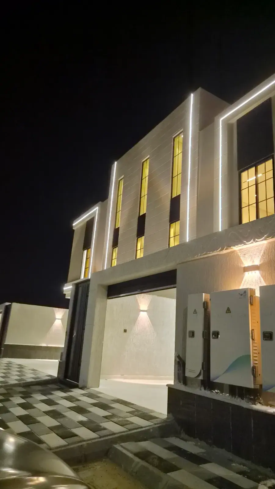 شقة للبيع في حي العزيزية - الجبيل