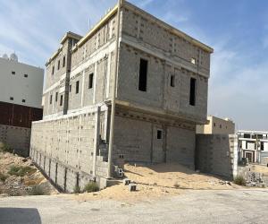 عمارة للبيع  في  الخبر حي التحلية