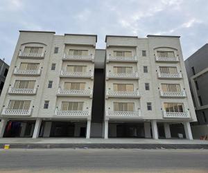 شقة للبيع  في  الخبر حي الحمراء