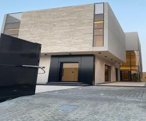 فيلا للبيع  في  الدمام حي الشعلة