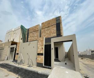 فيلا للبيع  في  الدمام حي ضاحية الملك فهد