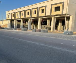 معرض للإيجار  في  الاحساء حي الراشدية الثالث