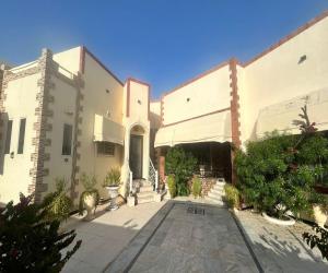 فيلا للبيع  في  الدمام حي الحمراء