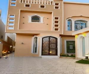 فيلا للإيجار  في  الرياض حي عكاظ