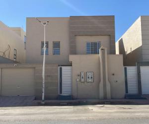 شقَّة صغيرة (استوديو) للإيجار  في  الرياض حي بدر