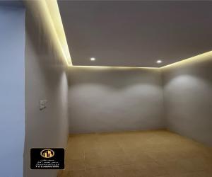 معرض للإيجار  في  سكاكا حي الزهور