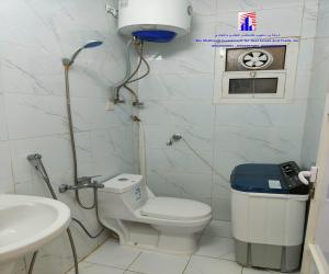 عمارة للإيجار  في  الرياض حي الضباط