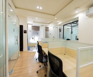 مكتب للإيجار  في  الرياض حي العارض