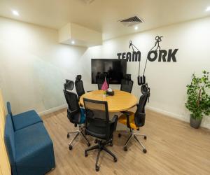 مكتب للإيجار  في  الرياض حي الملك عبدالعزيز