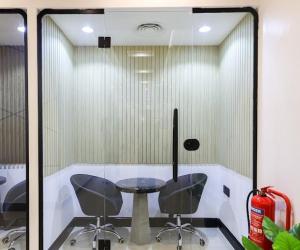 مكتب للإيجار  في  الرياض حي العارض
