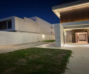 فيلا للبيع  في  الخبر حي البحر