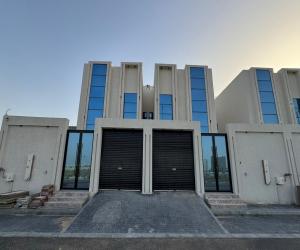 فيلا للبيع  في  الدمام حي الشروق